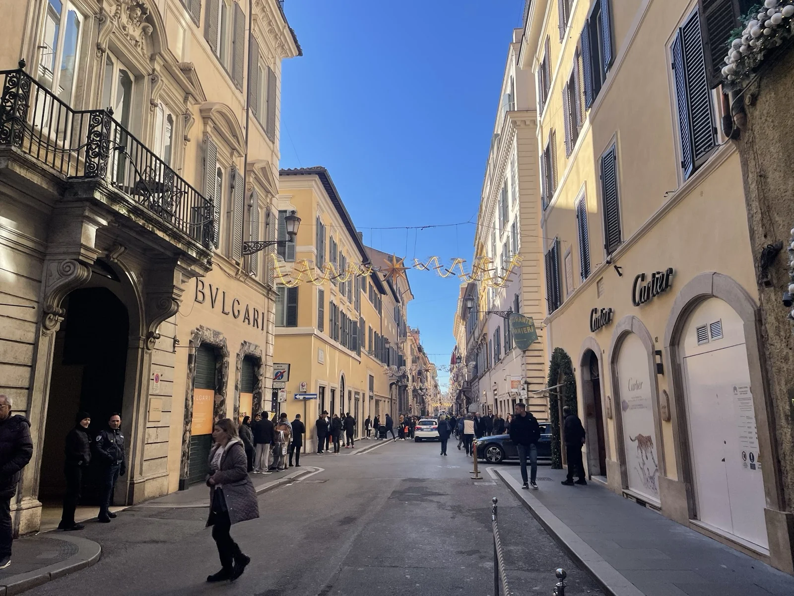 孔多蒂街 Via dei Condotti