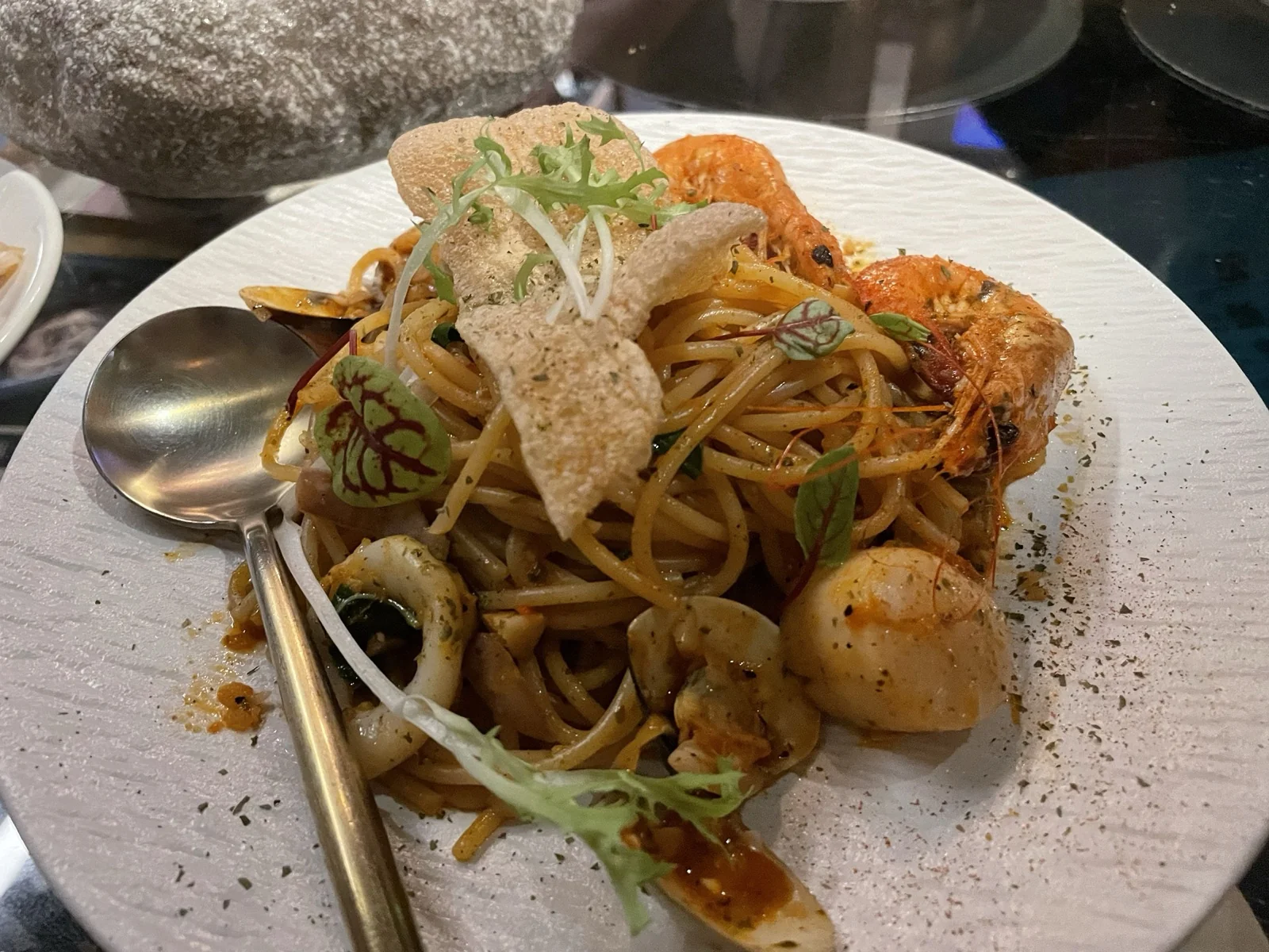 一酒點意_泰式酸辣海鮮義麵