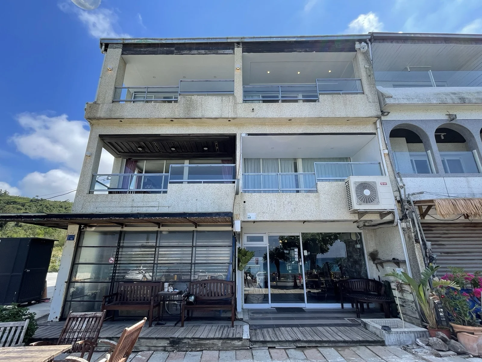 蝴蝶旅店門面