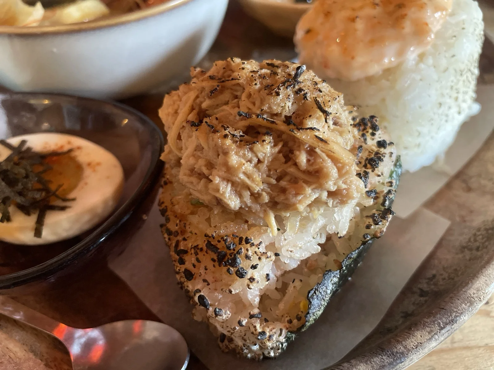 麋谷_鮪魚香鬆烤飯糰