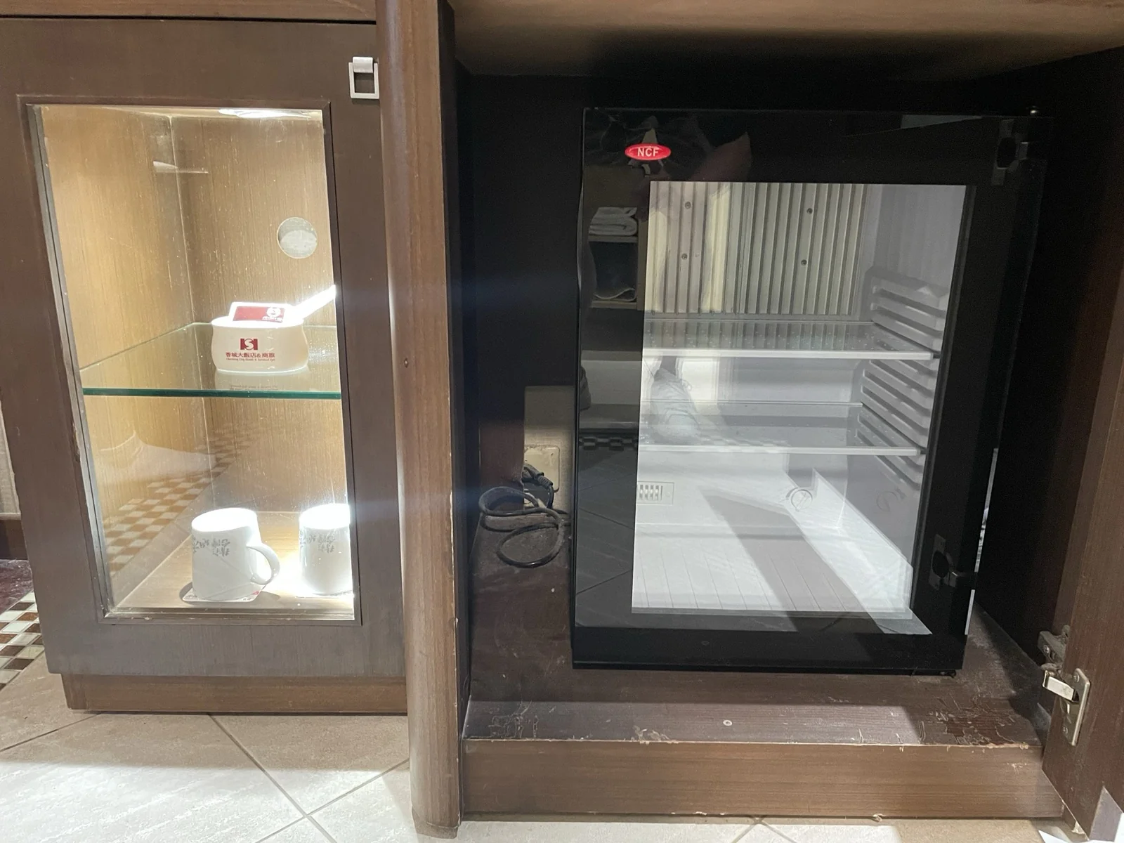 香城大飯店_房間內冰箱